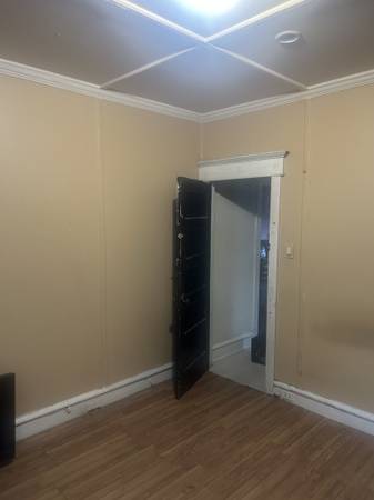$500 / 3br - Room for rent westphila (Westphila)63666799503105121
