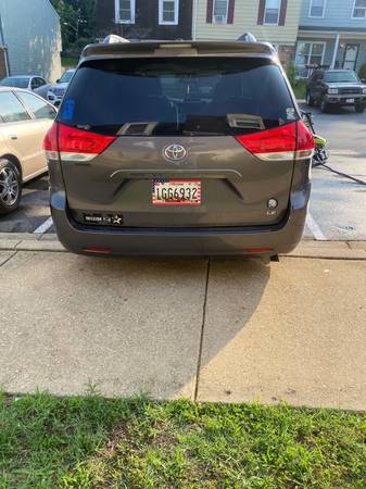 2012 Toyota Sienna LE Van - $8,500 (Landover MD)63616380991233124