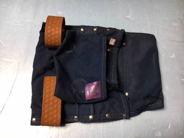 Rooster pocket nail/tool bag 1