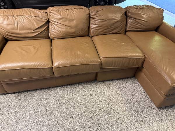 free couch 1