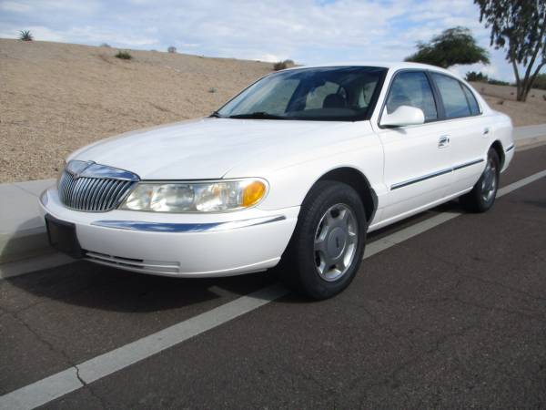 LINCOLN CONTINENTAL ..LOW MILES GARAGE KEPT .  . Super CLEAN.. 1