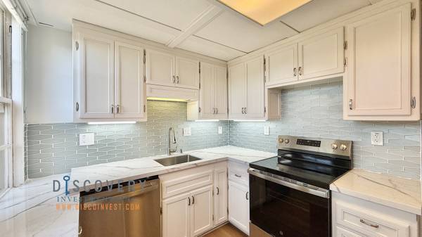 $2,300 / 1br - 500ft2 - Glenview Jr. One Bedroom in Capecod Triplex (oakland piedmont / montclair)63852072032131122