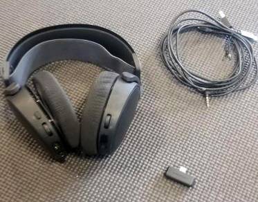 SteelSeries Arctis 7+ Wireless Gaming Headset – Multi-Platform 1