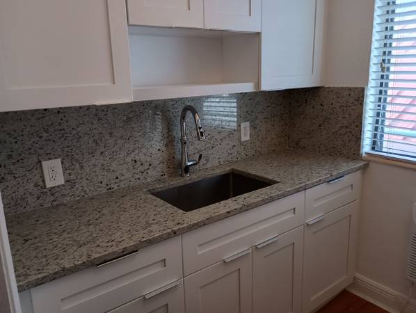 $1,500 / 470ft2 - Beautiful Studio apartment Miami Beach (Miami Beach)63825137526017120