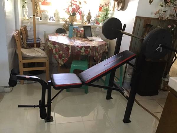 CAP Strength Deluxe Mid-Width Weight Bench with Leg Attachment (500lb 1