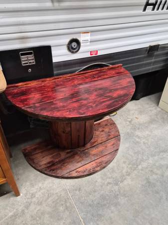 Entry Table ***DELIVERY AVAILABLE*** 1