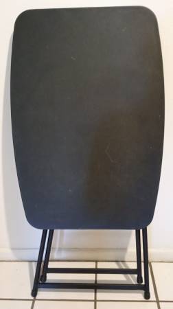 Foldable table 1
