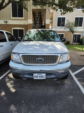 2001 Ford Expedition XLT 4x4, 5.4 V8 - $4,500 (Austin)63621922735745123