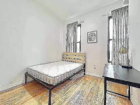 $3,800 / 3br - 3 Bed Apt with Skylight and Huge Rooms! (Brooklyn)63661271294851122