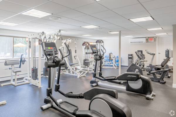 $1,955 / 1br - 🏡 Call For Move-In Special: Portico + Pool, Gym, Clubhouse & More!64002829166467124