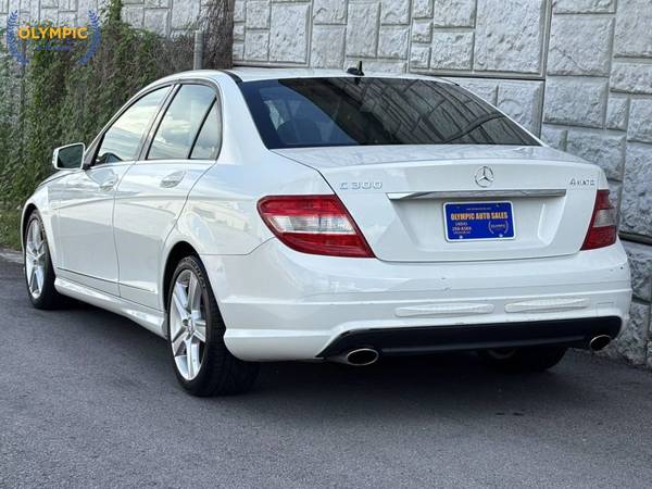 2011 Mercedes-Benz C-Class - ¡Cómpralo Aquí, Paga Aquí Disponible! - $9,995 (Atlanta)63620661638787123