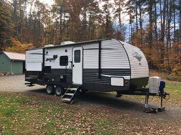 2020 FOREST RIVER 24' AVENGER 1