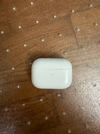 Apple Airpods pro 1st generation. 1