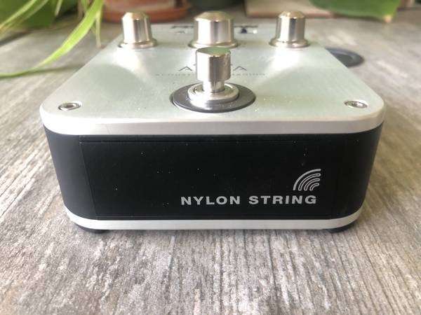 Fishman Aura Acoustic Imaging Nylon Guitar Pedal - musical