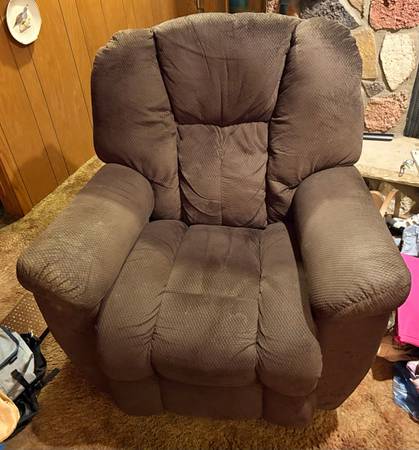 La-Z-Boy Maverick Manual Rocking Recliner, Style: 010582 1