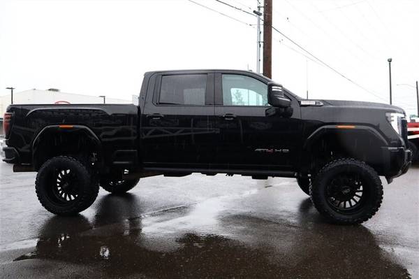 2025 GMC Sierra 3500 AT4 - Photo 6