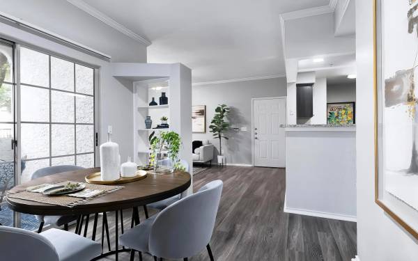 $1,359 / 1br - Get 6 Weeks FREE | Near Domain (North)63979118726531123
