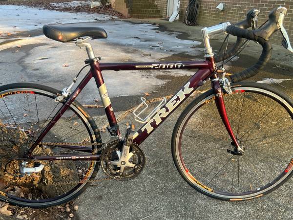 Trek 2000 1
