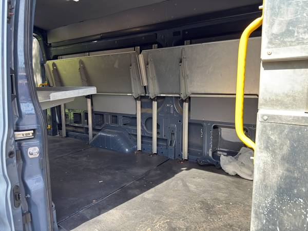 2020 Ford TRANSIT T250 - Photo 9