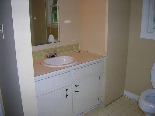 $1,300 / 1br - 800ft2 - 1b/1b in Arden area (South Asheville)64029208895105124