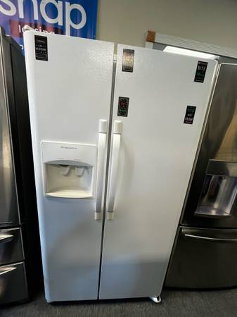 Frigidaire side by side fridge 1