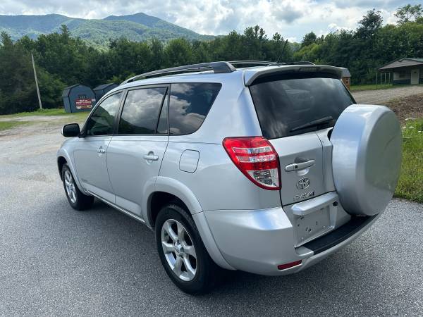 Toyota Rav4 - $8600 (WAYNESVILLE)63471227275907123