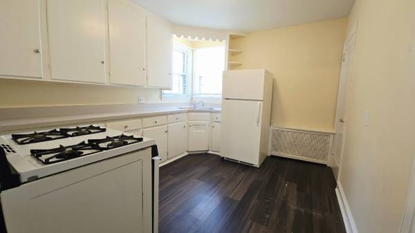 Spacious 3 Bedroom Upper Level Duplex 1
