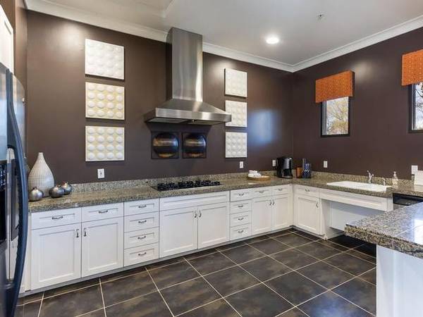 $2,360 / 1br - 599ft2 - Window Coverings, Dishwasher & Microwave, Gated Electronic Entry (dublin / pleasanton / livermore)63695803849857122