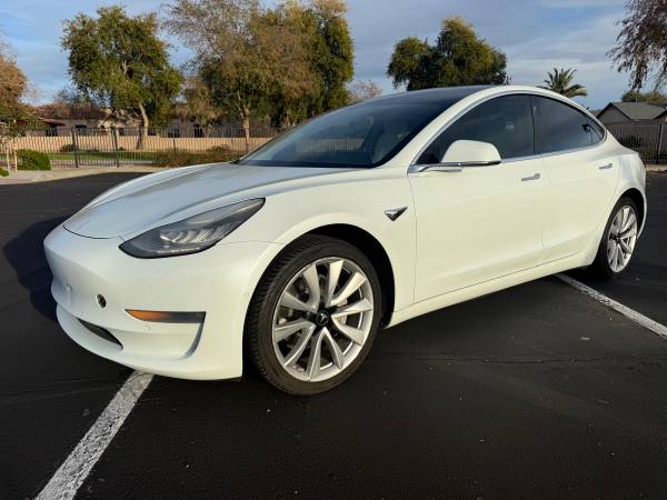 2019 TESLA MODEL 3 MID RANGE ** SINGLE OWNER 1