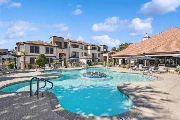 $1,274 / 1br - 560ft2 - Rent a great 1 bed / 1 bath! (Phoenix)63966954051074124