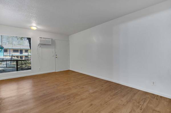 $705 / 1br - 526ft2 - LOOK + LEASE! ONLY 705/A MONTH + 1ST MONTH IS FREE! IN Medical Cntr! (San Antonio - Near the Medical Center)62975758067457124