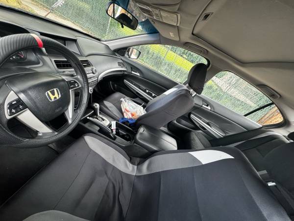 Honda Accord 2009 - $2,700 (Oakland Gardens)63654709249539124