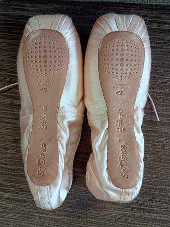 POINTE SHOES SoDanca Performance 5 1/2 B  SD26 1