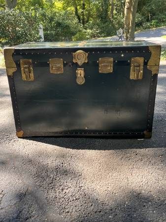 Steamer Trunk 1