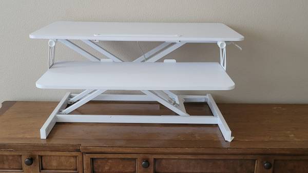 Sit/Stand Desktop 1