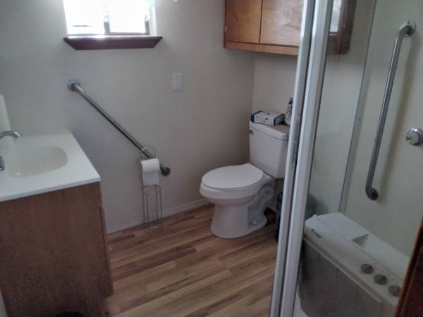 $800 / 1br - 900ft2 - Espanola, Pequeña casa en alquiler (Espanola)63659798103553122