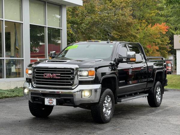 2019 GMC Sierra 2500HD 4X4 - Photo 2