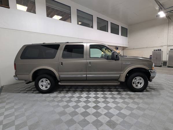 2002 Ford Excursion Limited - $12,900 (Chico)63617799490689123