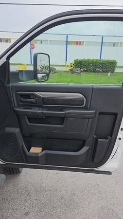 2022 RAM 5500 - Photo 13