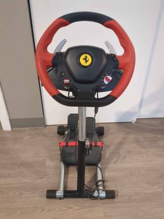 Thrustmaster Ferrari 458 Spider racing wheel 1