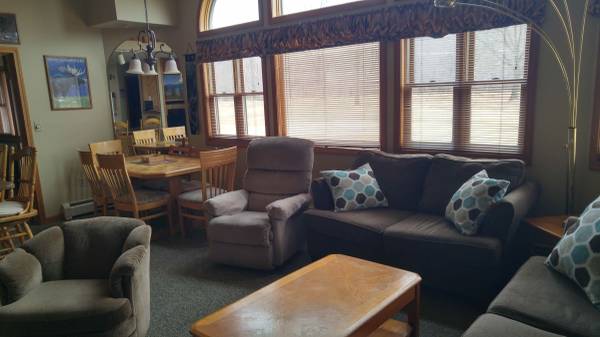 $140 / 3br - 1500ft2 - White Mountains Vacation Home w/pool  Fall Foliage Lodging mid-week (Woodstock, NH)63931786106115124