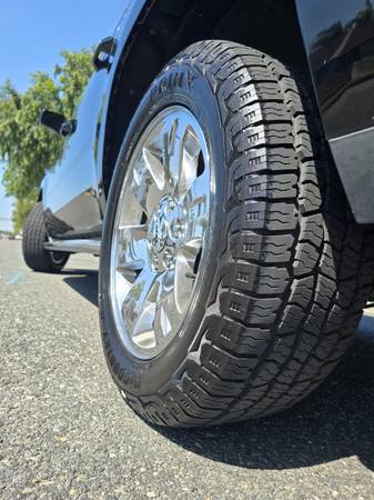 GMC 2016 YUKON  XL ,  PRIVATE owner - $23,500 (Los angeles)63441175371649121