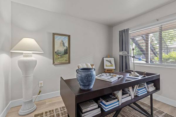 $1,955 / 3br - 1129ft2 - Basketball Court, Balcony, Deck or Patio, Hard Surface Countertops63623987782529121