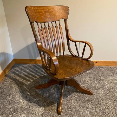 Solid Oak & Antique Furniture-Downsizing-Moving 1