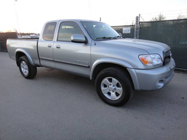 2005 Toyota Tundra 4.7L V8 Access Cab 186400 Miles Automatic 4WD - $13,000 (Denver)63621827250691121