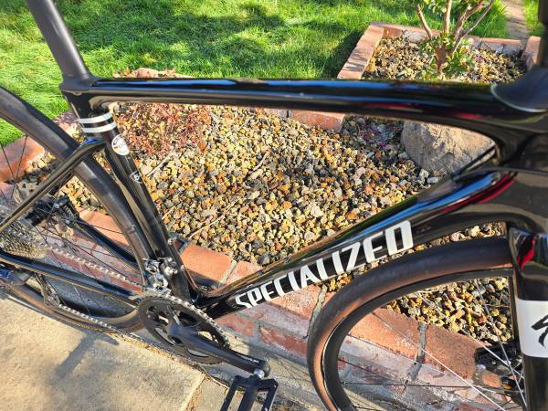 2021 Specialized Roubaix Sport - 54 cm - Carbono - 105 2x11 - Frenos de disco - $2100 (Elk Grove)63440099015809122