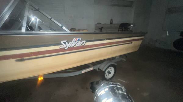 Sylvan 17 ft boat 1