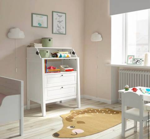 Ikea Changing table 1