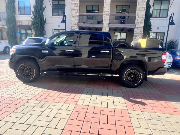 2018 Toyota tundra clean title - Photo 2