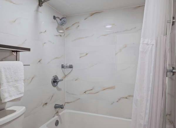 $550 / 1br - WEEKLY/MONTHLY - ASK US! - Free WiFi (Wi-Fi), Includes Large TV (Sacramento)64043835419779124